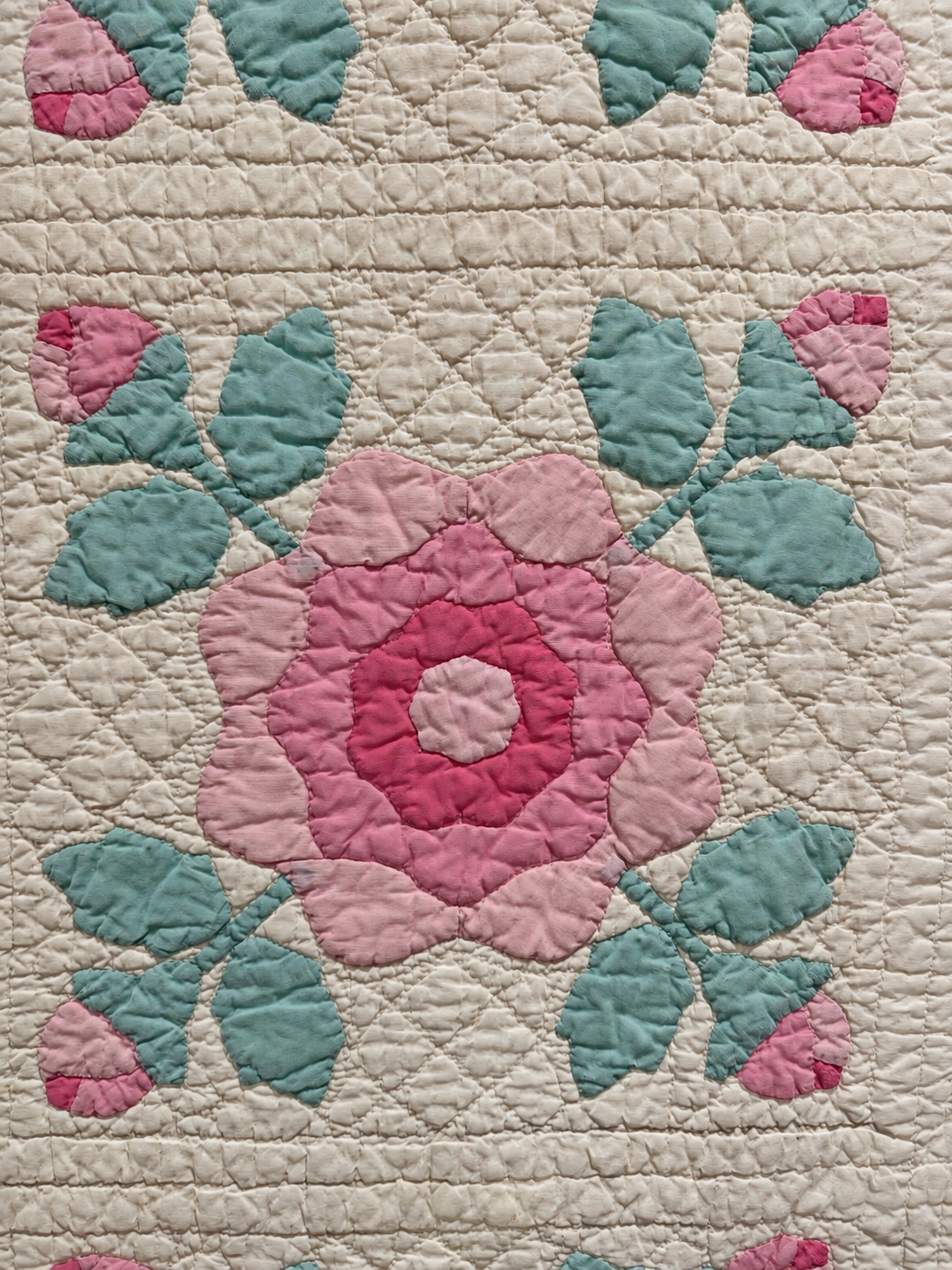 Vintage Quilt Mountain Rose Quilt Kit