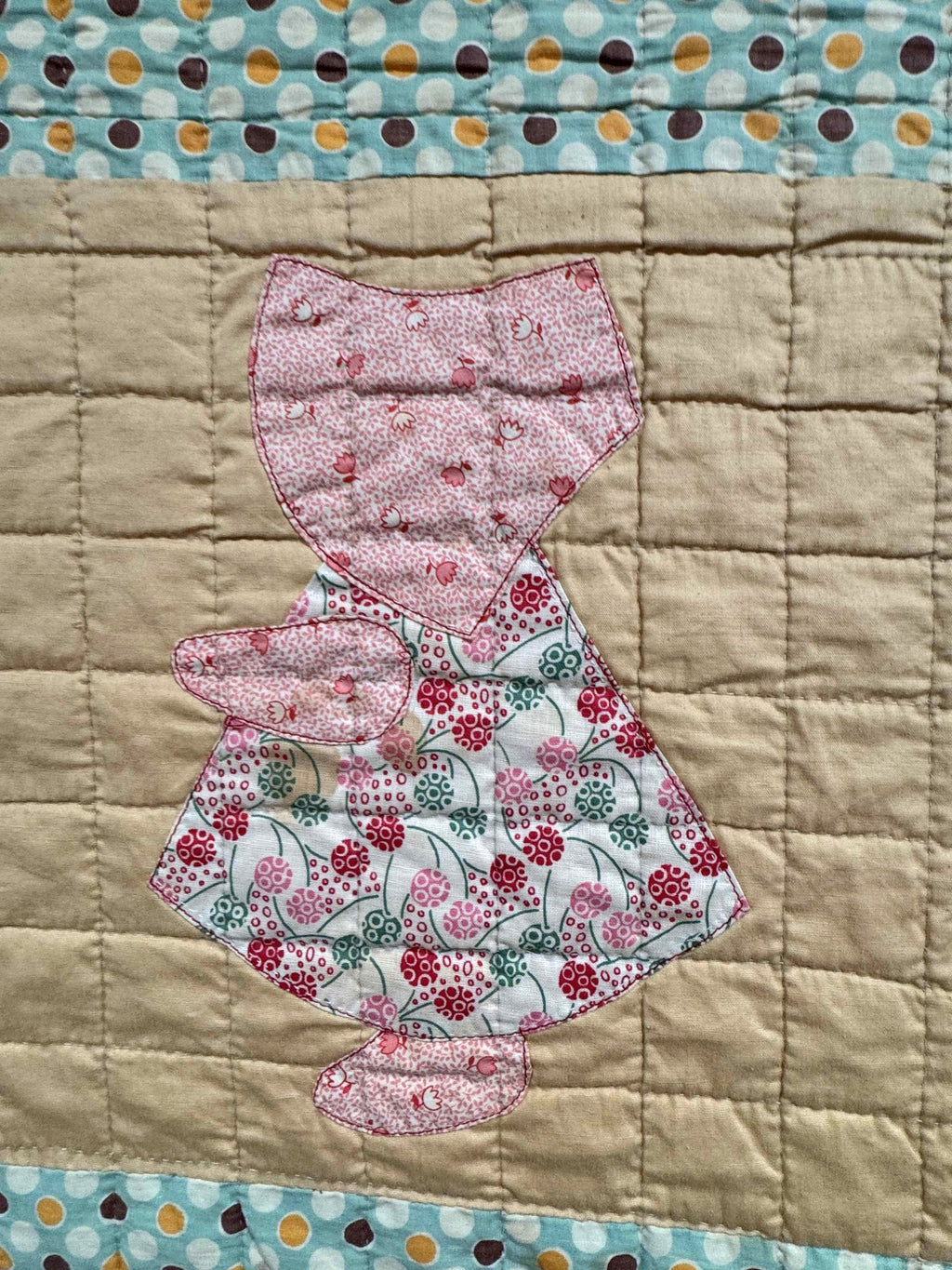 **SOLD Vintage Quilt Sunbonnet Sue with Polka Dots SOLD**