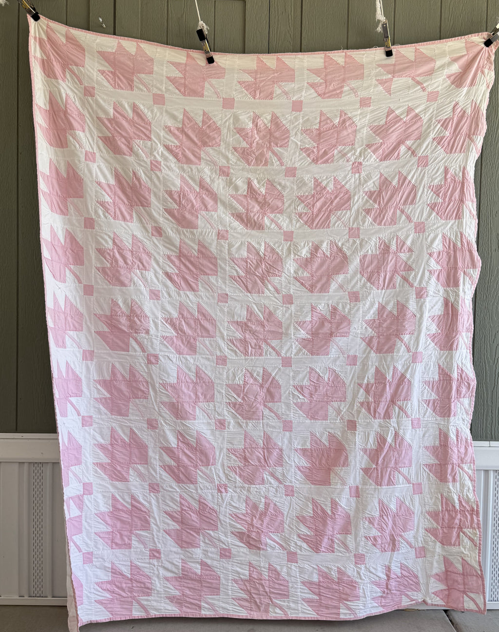Vintage Quilt Pink Maple Leaf