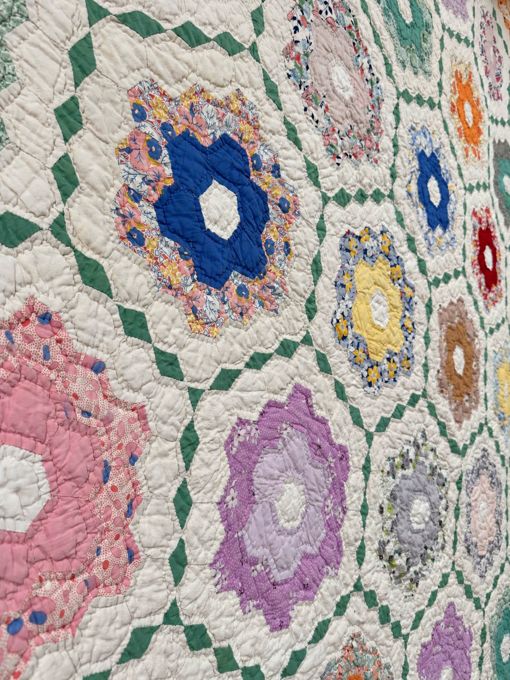 **SOLD Vintage Quilt Grandmother's Flower Garden with Green Lattice SOLD**