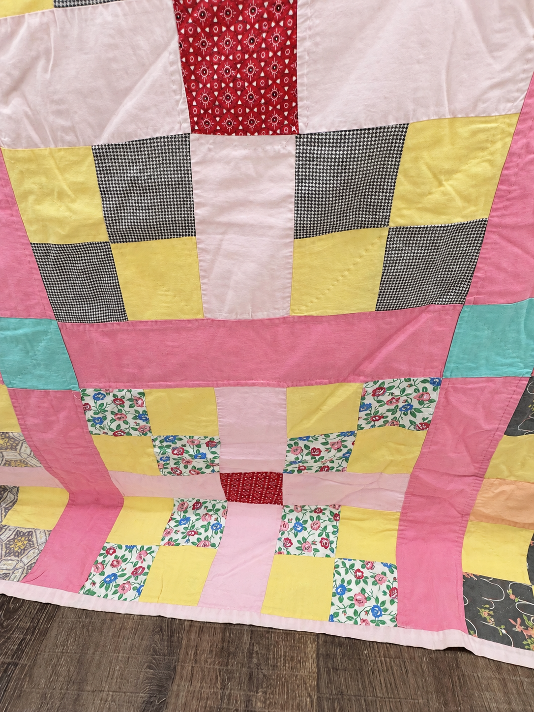 Vintage Quilt Country Lane