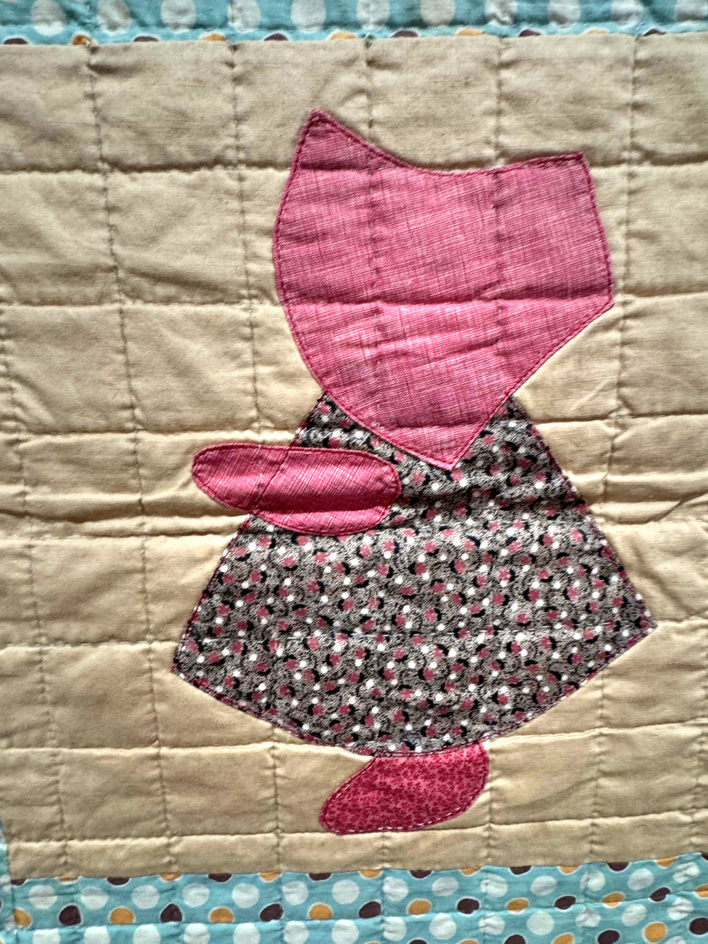 **SOLD Vintage Quilt Sunbonnet Sue with Polka Dots SOLD**