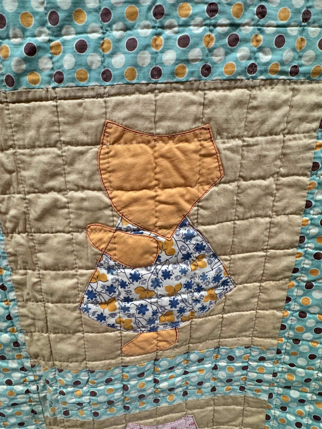 **SOLD Vintage Quilt Sunbonnet Sue with Polka Dots SOLD**