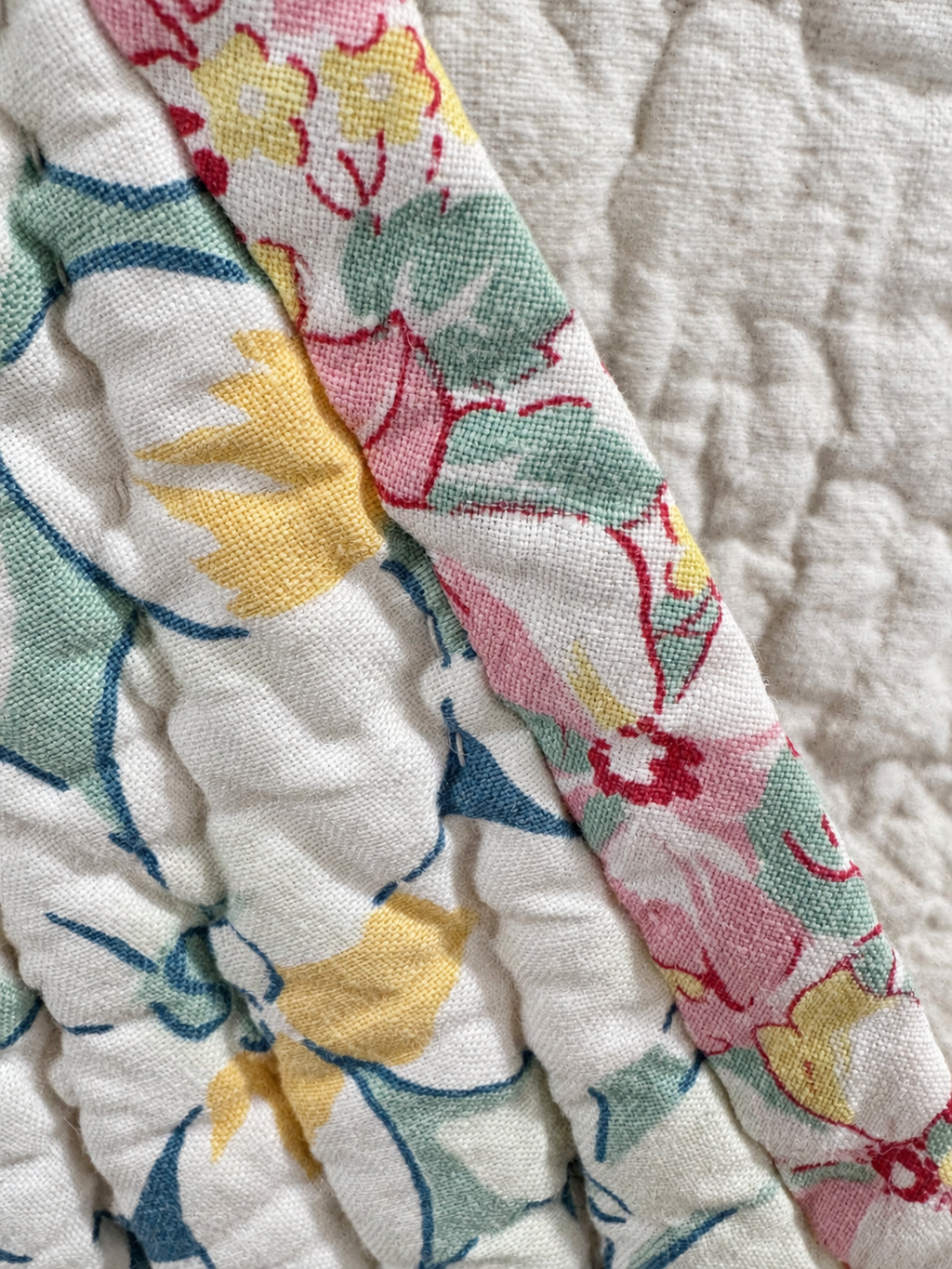 **SOLD Vintage Quilt Grandmother's Flower Garden with Green Lattice SOLD**