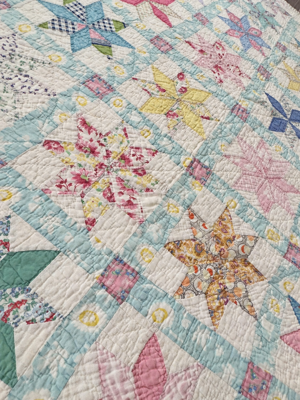 **SOLD Vintage Quilt LeMoyne Star  SOLD**