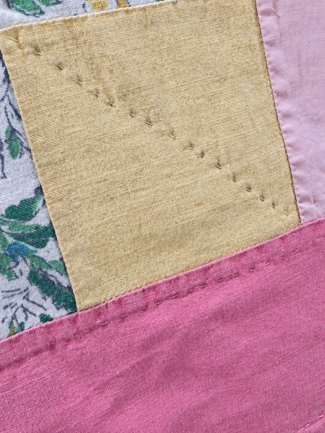 Vintage Quilt Country Lane