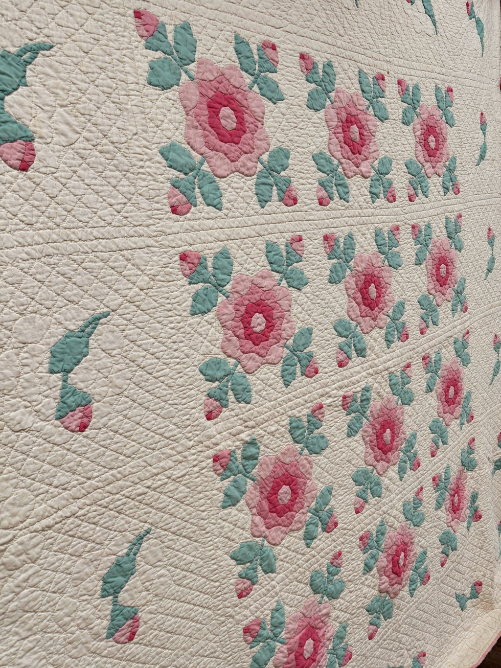 Vintage Quilt Mountain Rose Quilt Kit