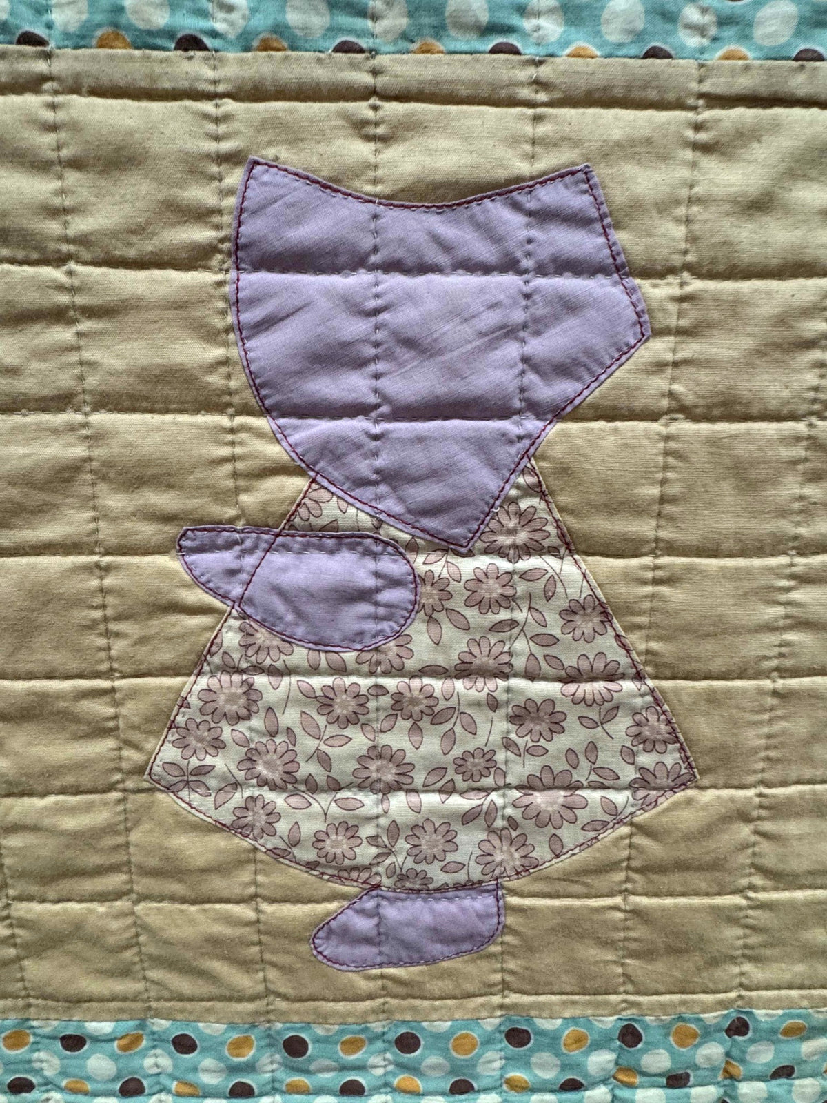 **SOLD Vintage Quilt Sunbonnet Sue with Polka Dots SOLD**