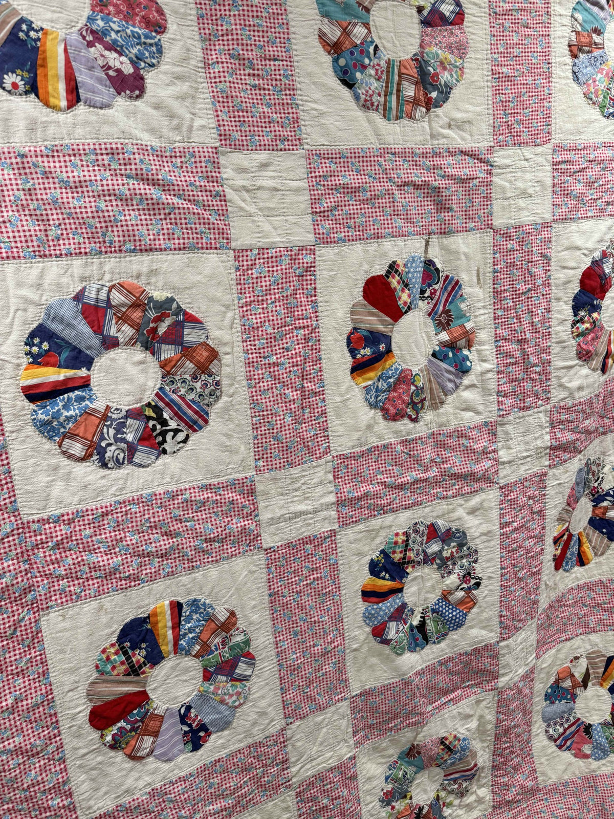 Vintage Quilt Calico Sash Dresden Plate Variation