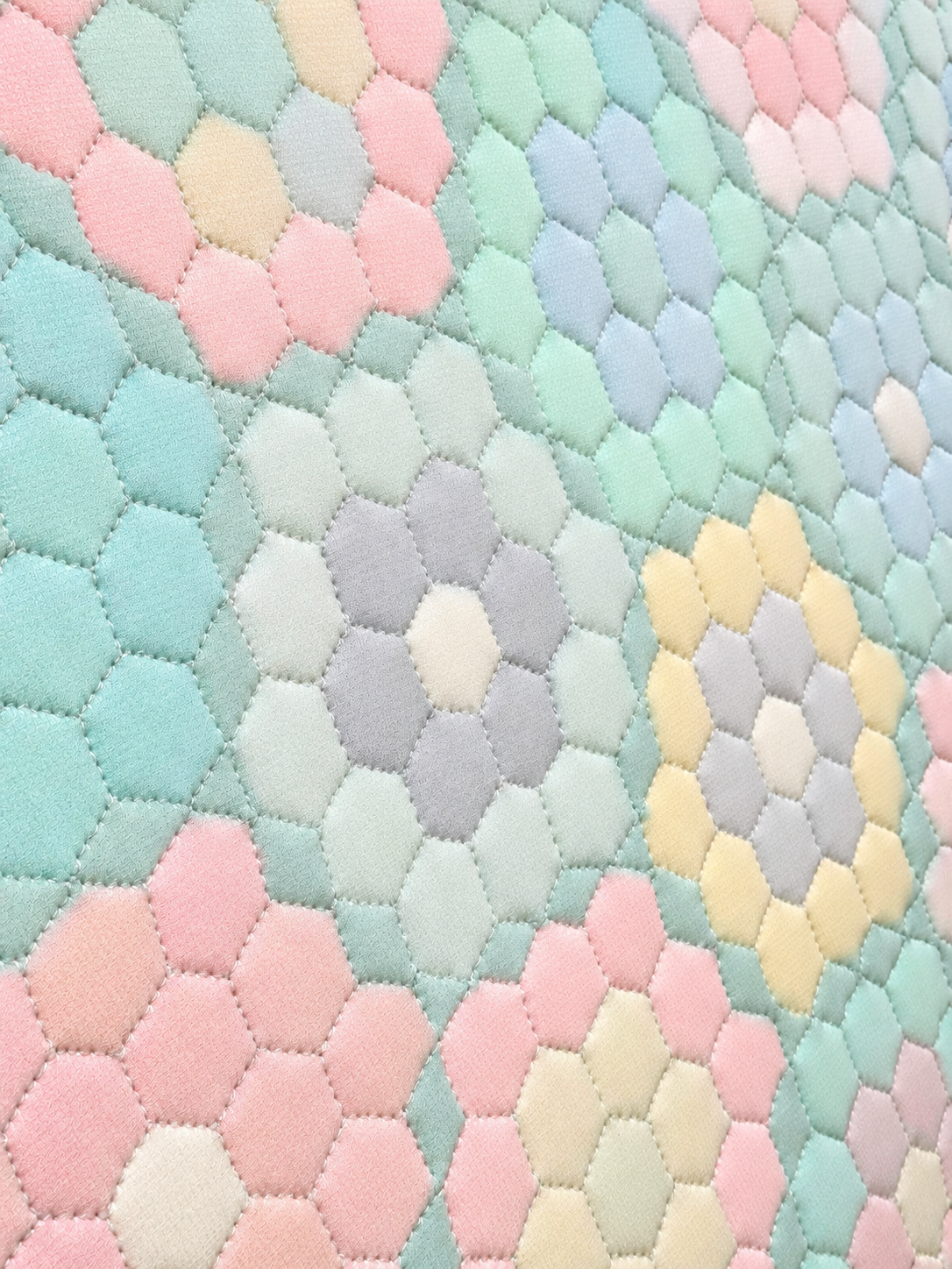 Vintage Quilt Polyester Grandmother's Flower Garden