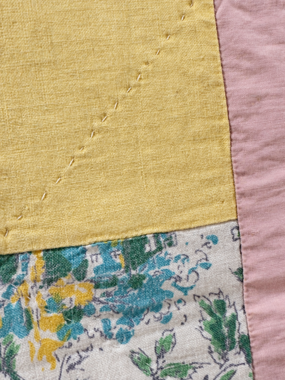 Vintage Quilt Country Lane