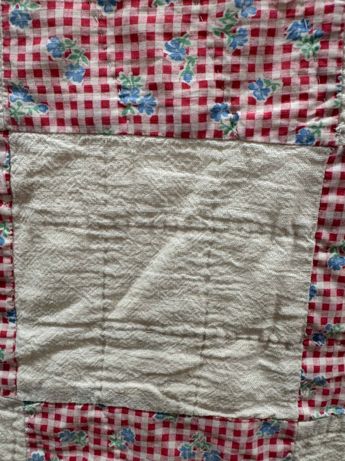 Vintage Quilt Calico Sash Dresden Plate Variation