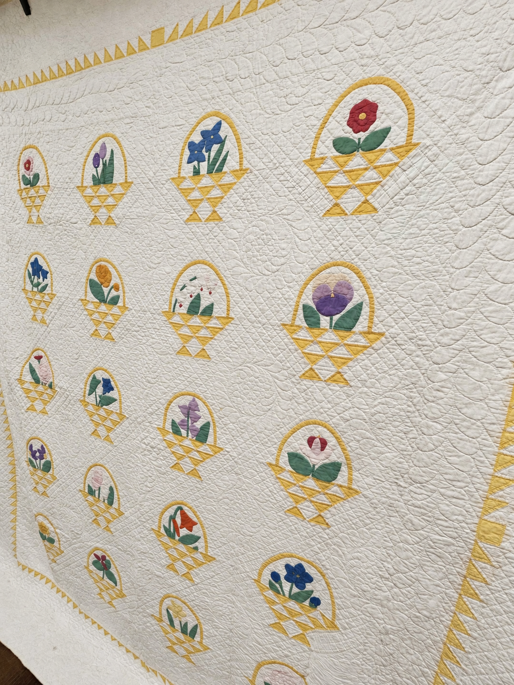 Vintage Quilt Yellow Pieced Flower Basket with Applique Flowers