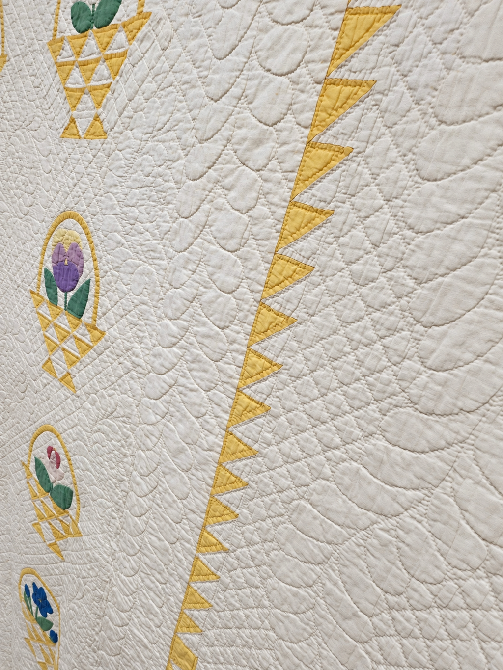 Vintage Quilt Yellow Pieced Flower Basket with Applique Flowers
