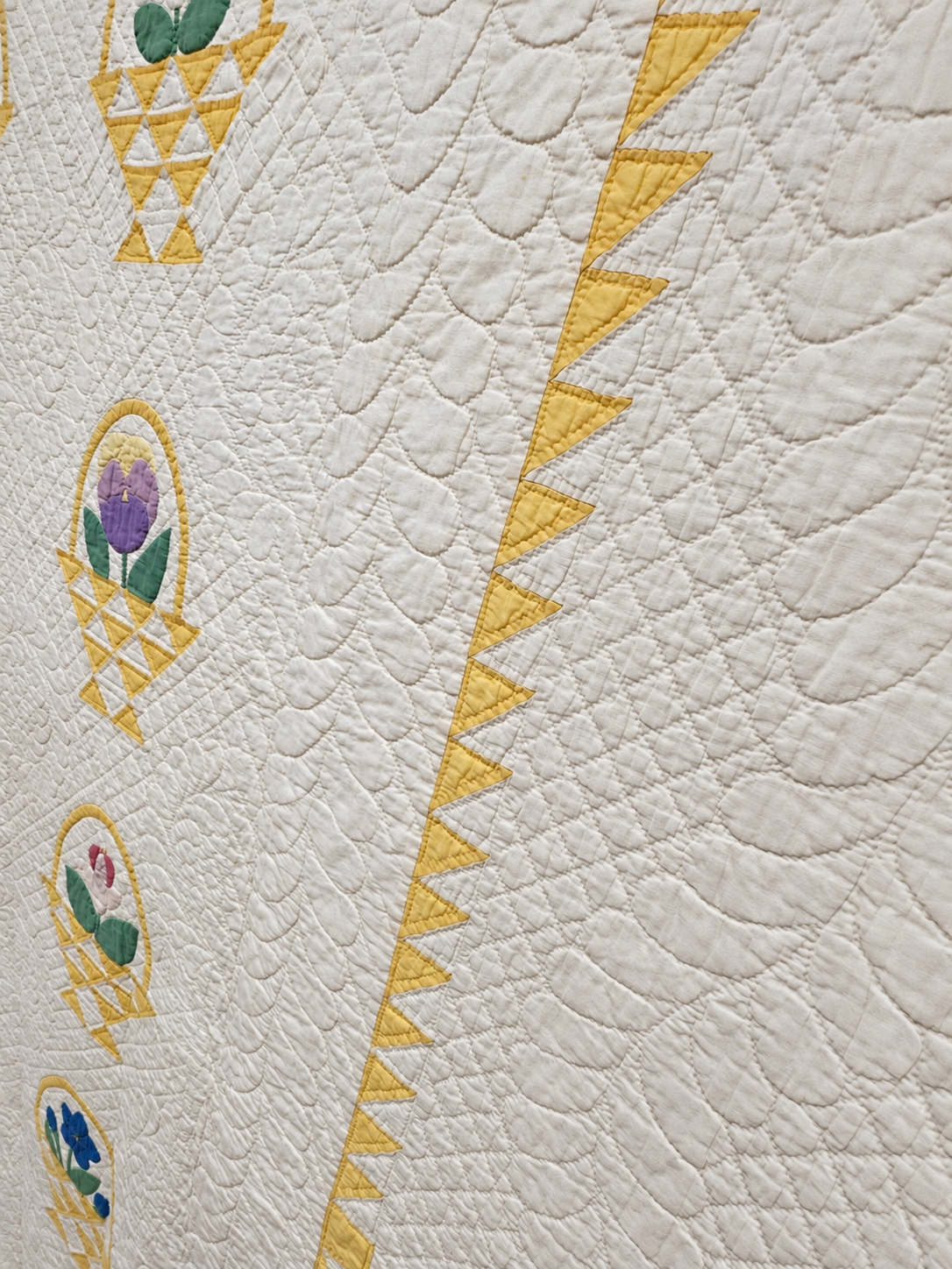 Vintage Quilt Yellow Pieced Flower Basket with Applique Flowers