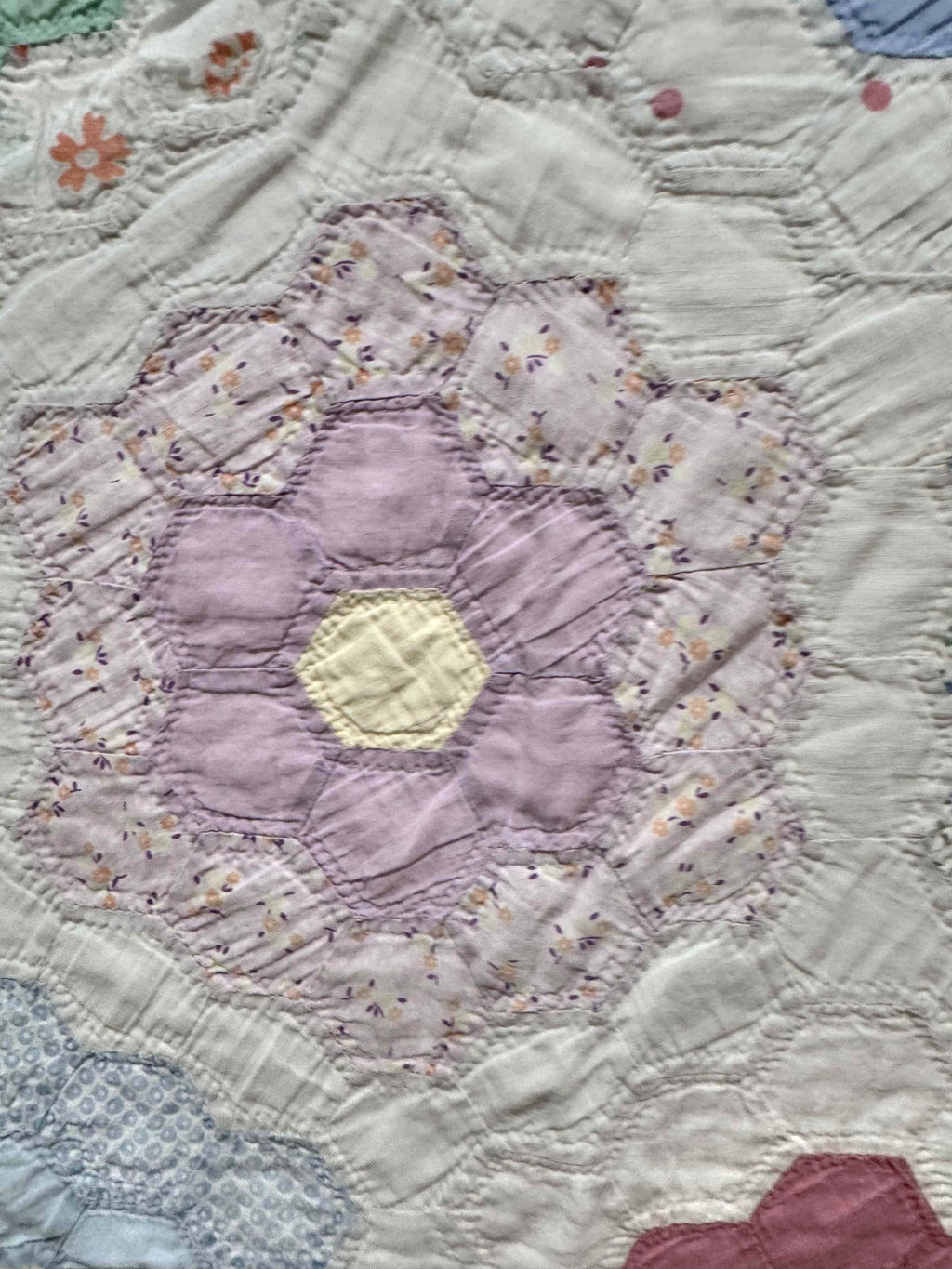**SOLD Vintage Quilt Grandmother's Flower Garden SOLD**