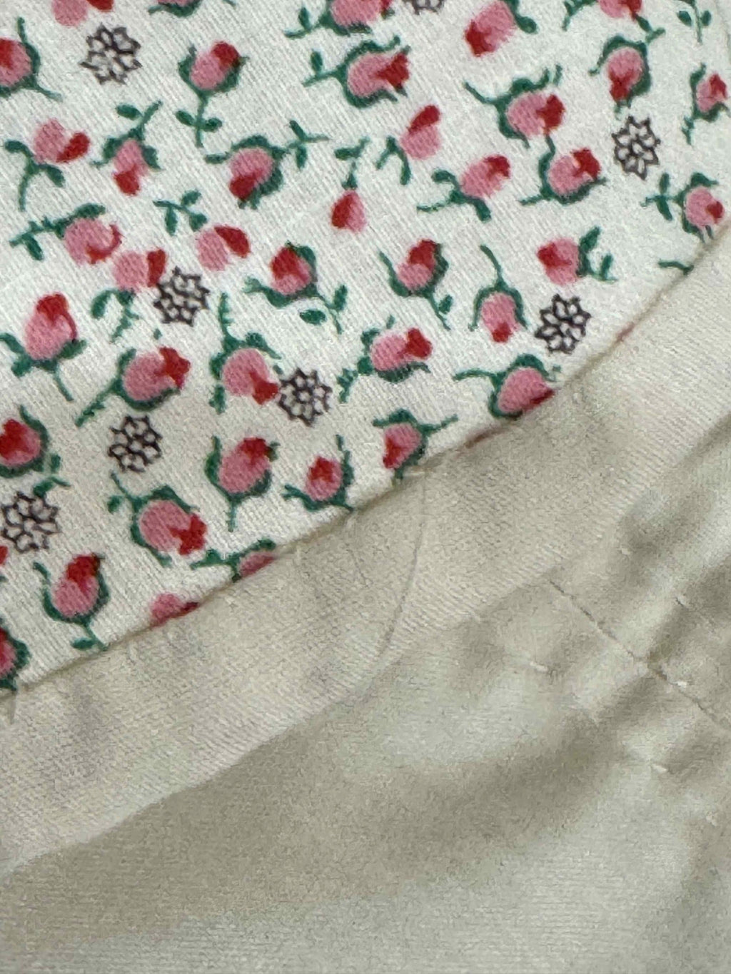 Vintage Quilt Scrappy Dresden Plate Variation