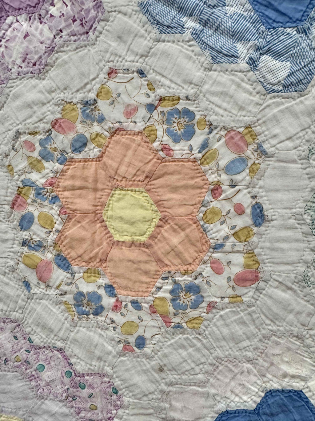 **SOLD Vintage Quilt Grandmother's Flower Garden SOLD**