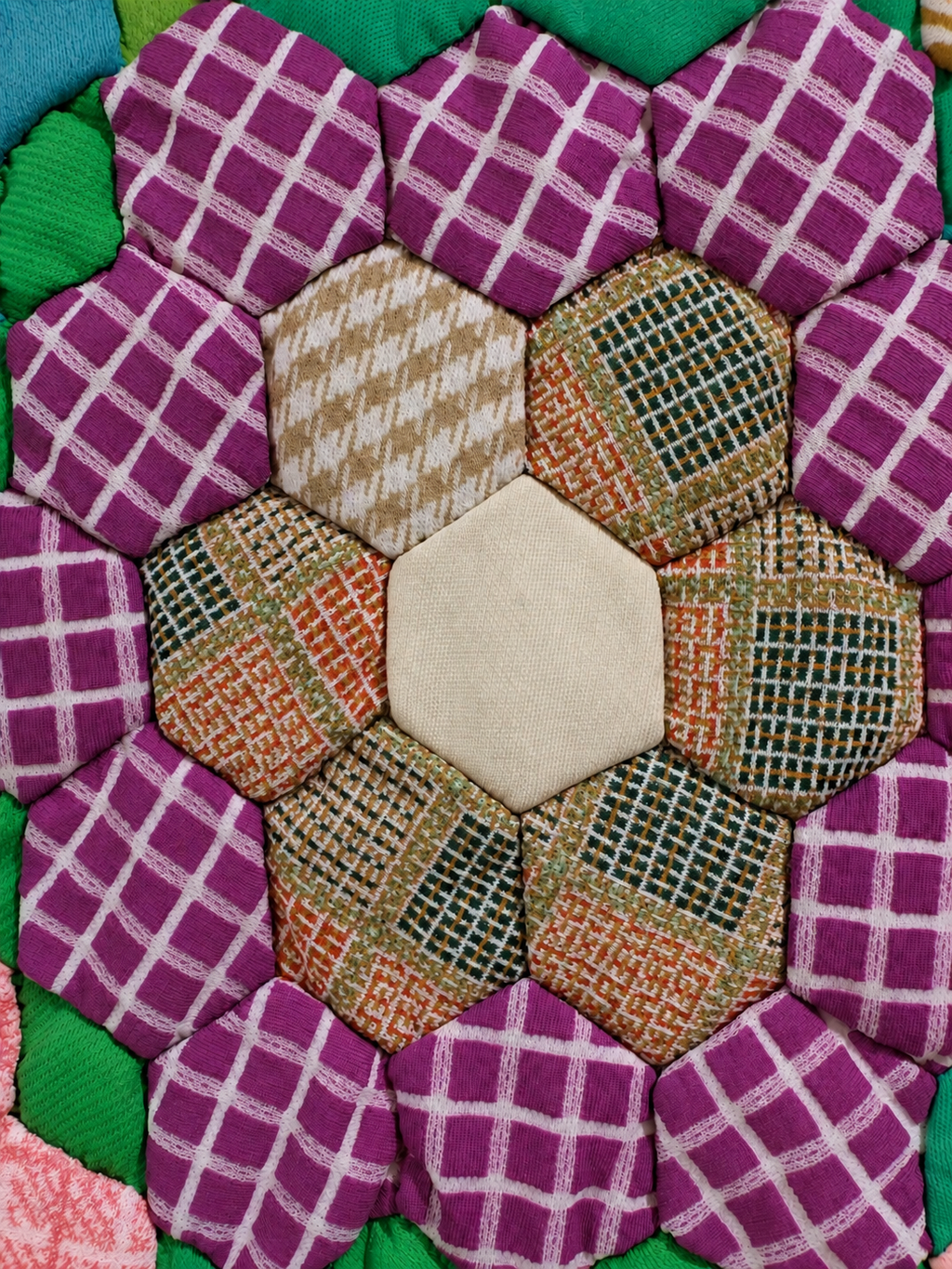 Vintage Quilt Polyester Grandmother's Flower Garden