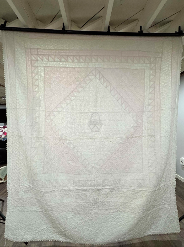 Vintage Quilt Pink Applique Basket