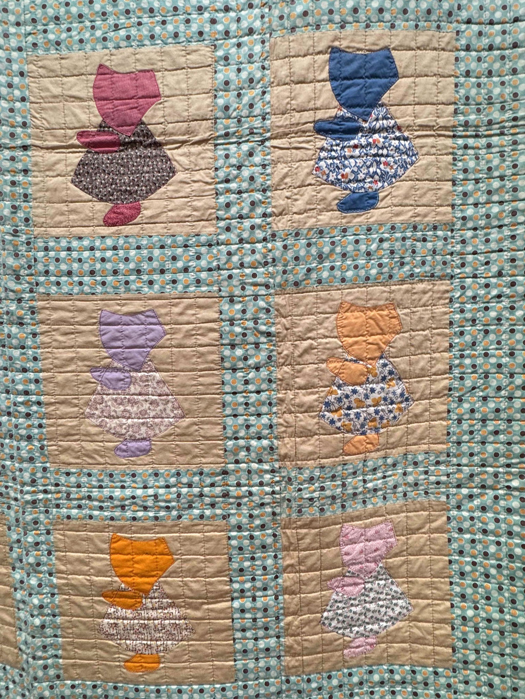**SOLD Vintage Quilt Sunbonnet Sue with Polka Dots SOLD**