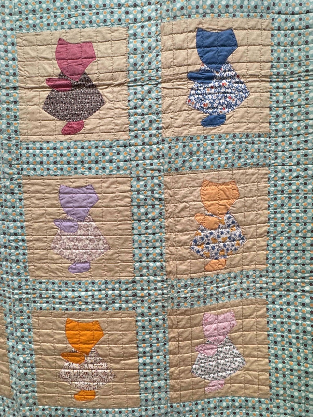 **SOLD Vintage Quilt Sunbonnet Sue with Polka Dots SOLD**