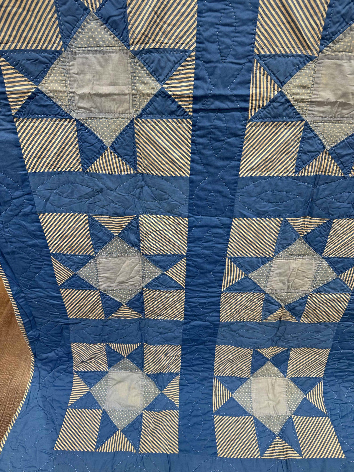 **SOLD Vintage Quilt Ohio Star  SOLD**