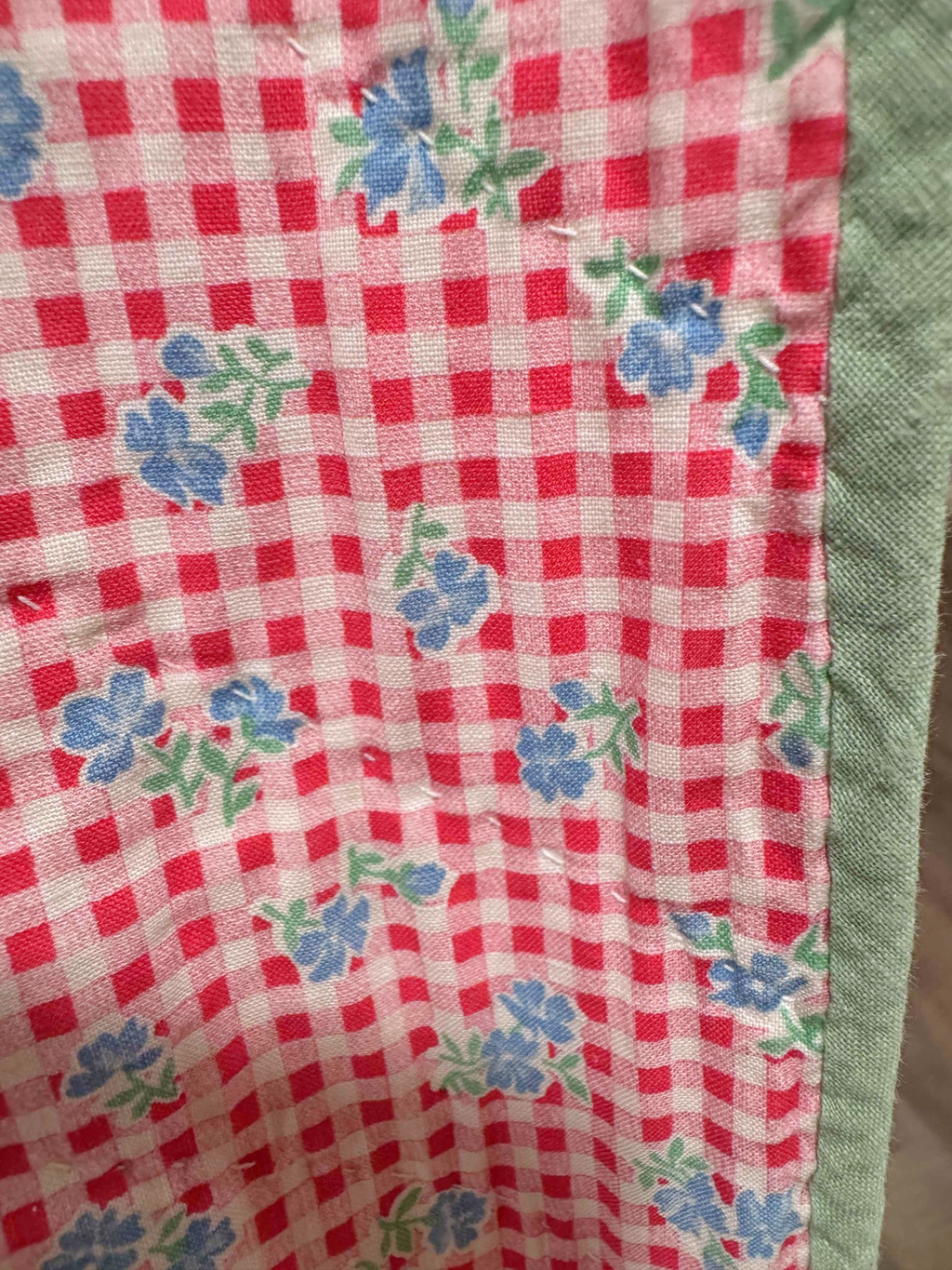 Vintage Quilt Calico Sash Dresden Plate Variation