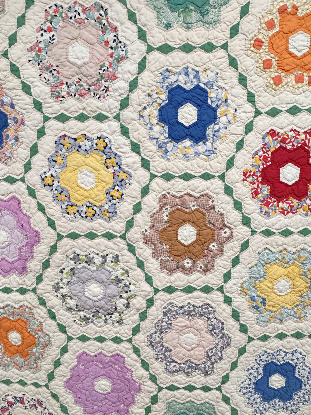 **SOLD Vintage Quilt Grandmother's Flower Garden with Green Lattice SOLD**