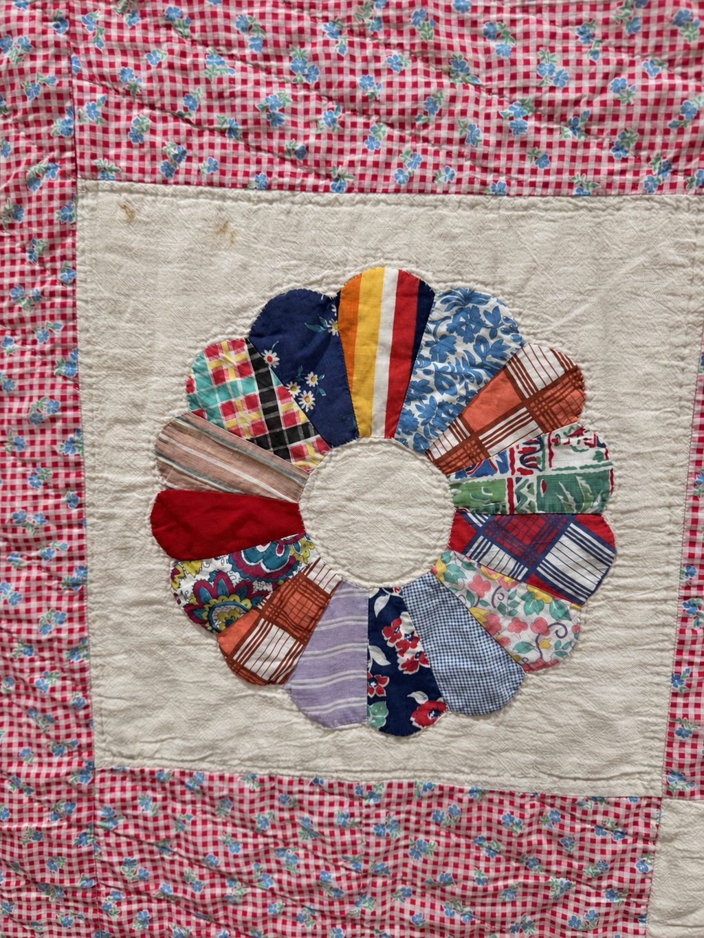 Vintage Quilt Calico Sash Dresden Plate Variation