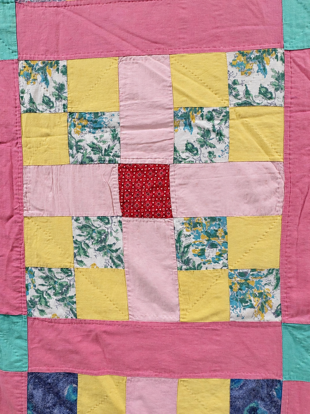 Vintage Quilt Country Lane