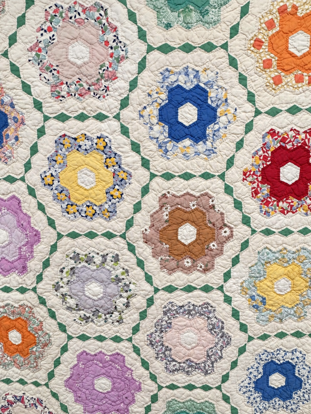 **SOLD Vintage Quilt Grandmother's Flower Garden with Green Lattice SOLD**