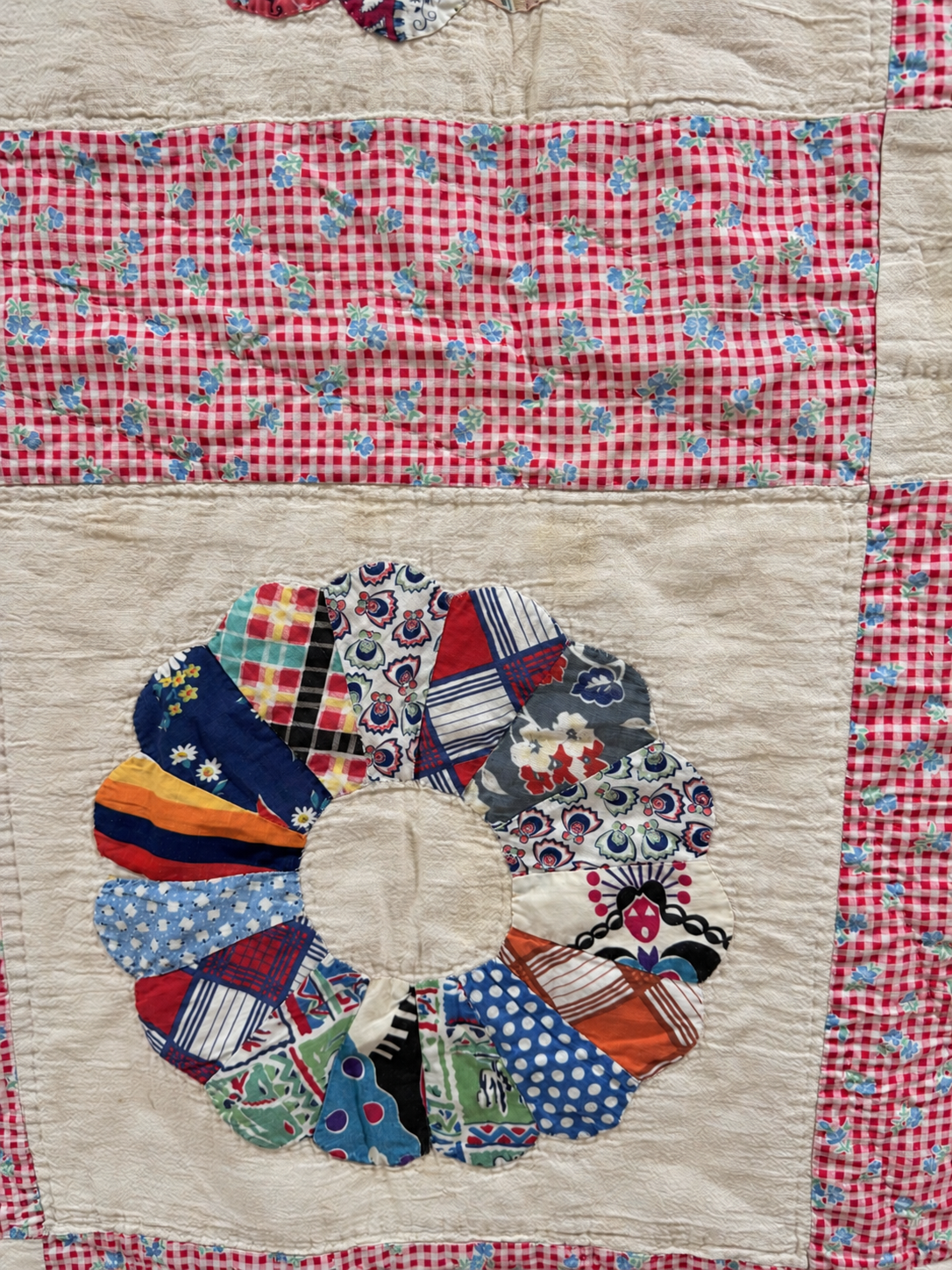 Vintage Quilt Calico Sash Dresden Plate Variation
