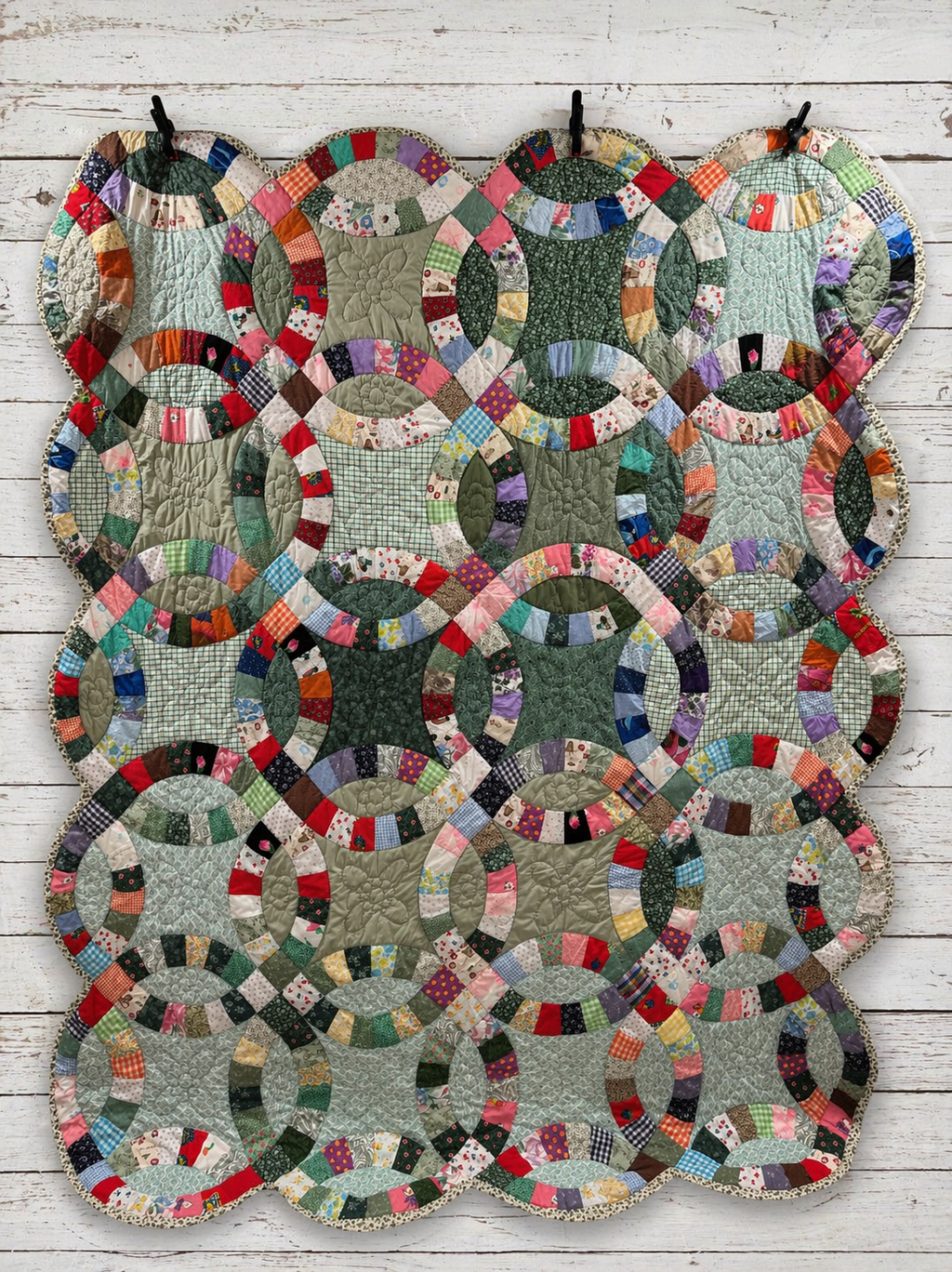 Vintage Quilt Green Scrappy Double Wedding Ring