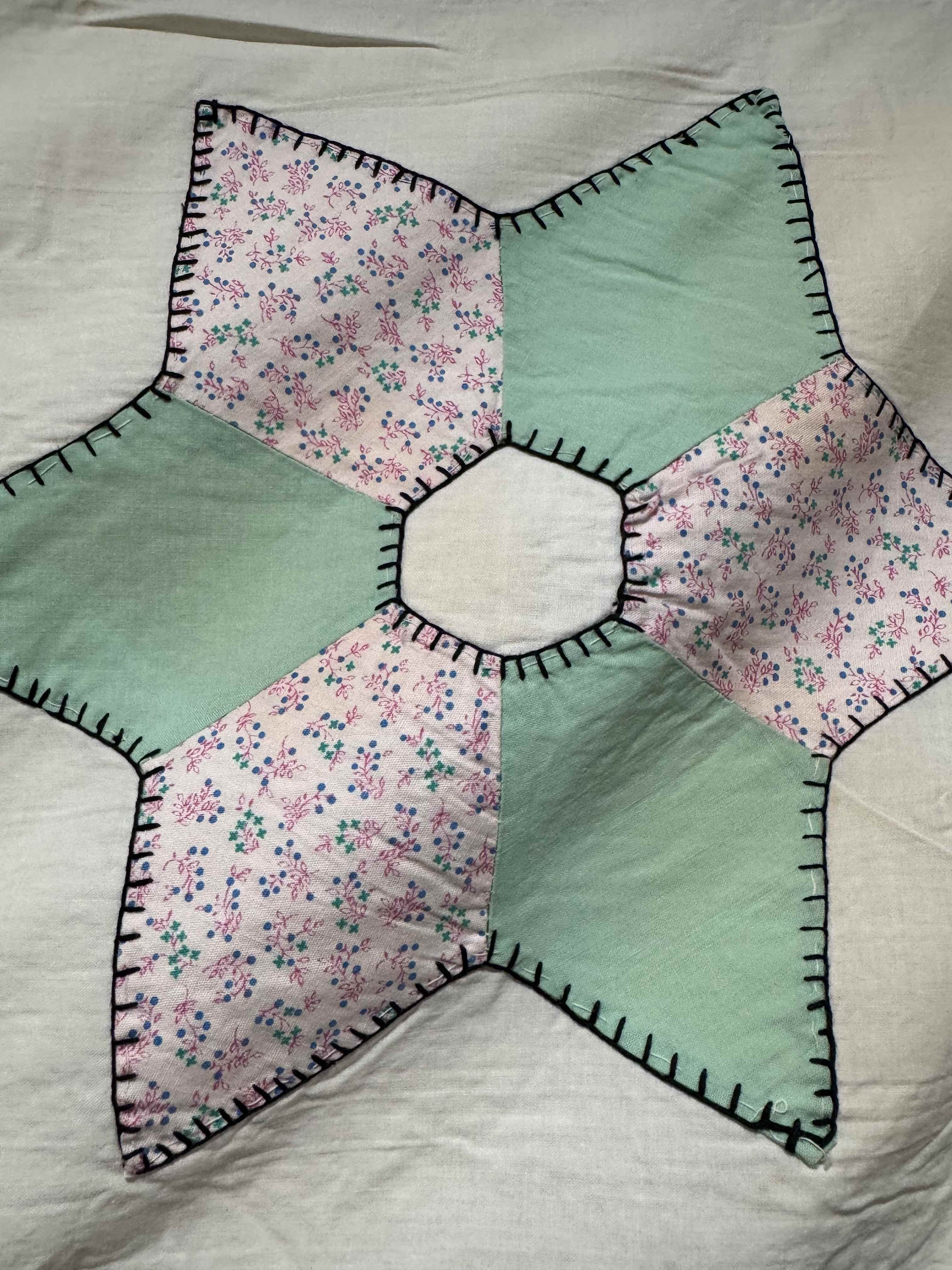 Vintage Quilt Hexagonal Star