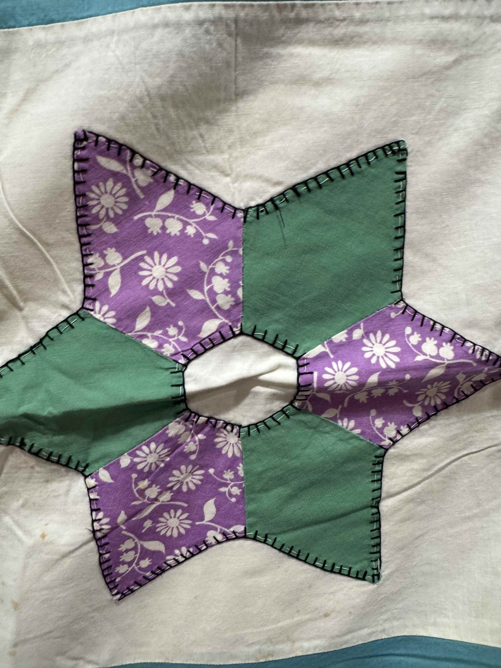 Vintage Quilt Hexagonal Star