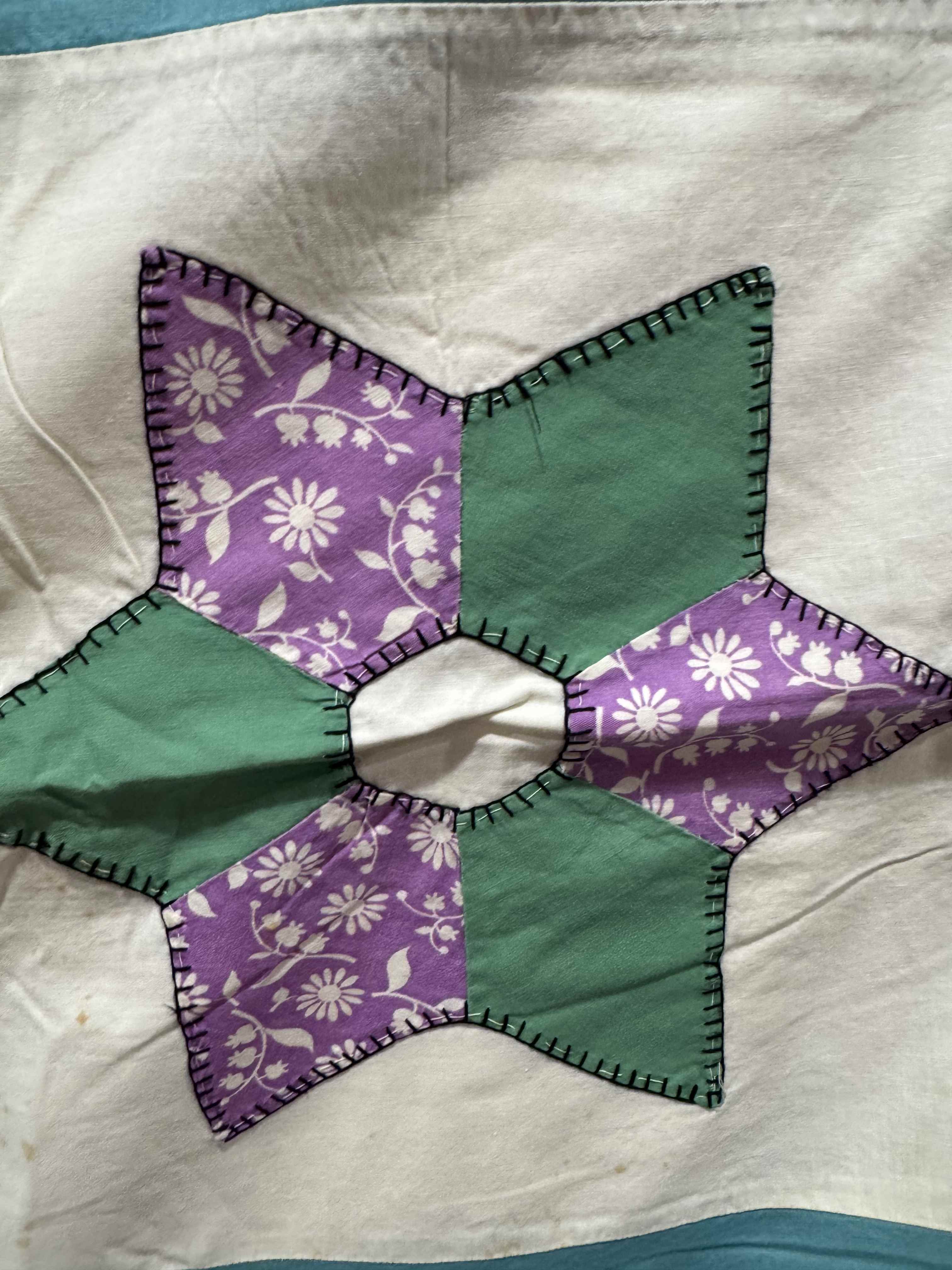 Vintage Quilt Hexagonal Star