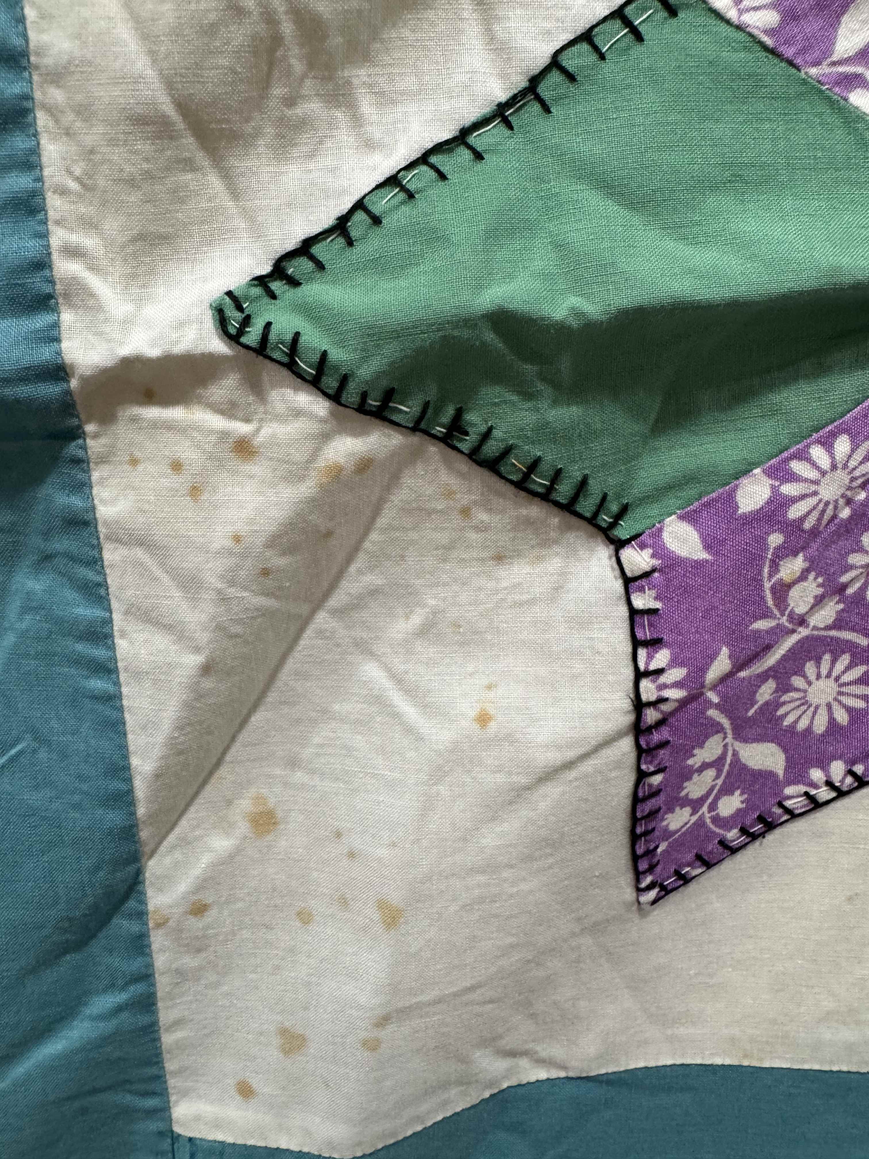 Vintage Quilt Hexagonal Star