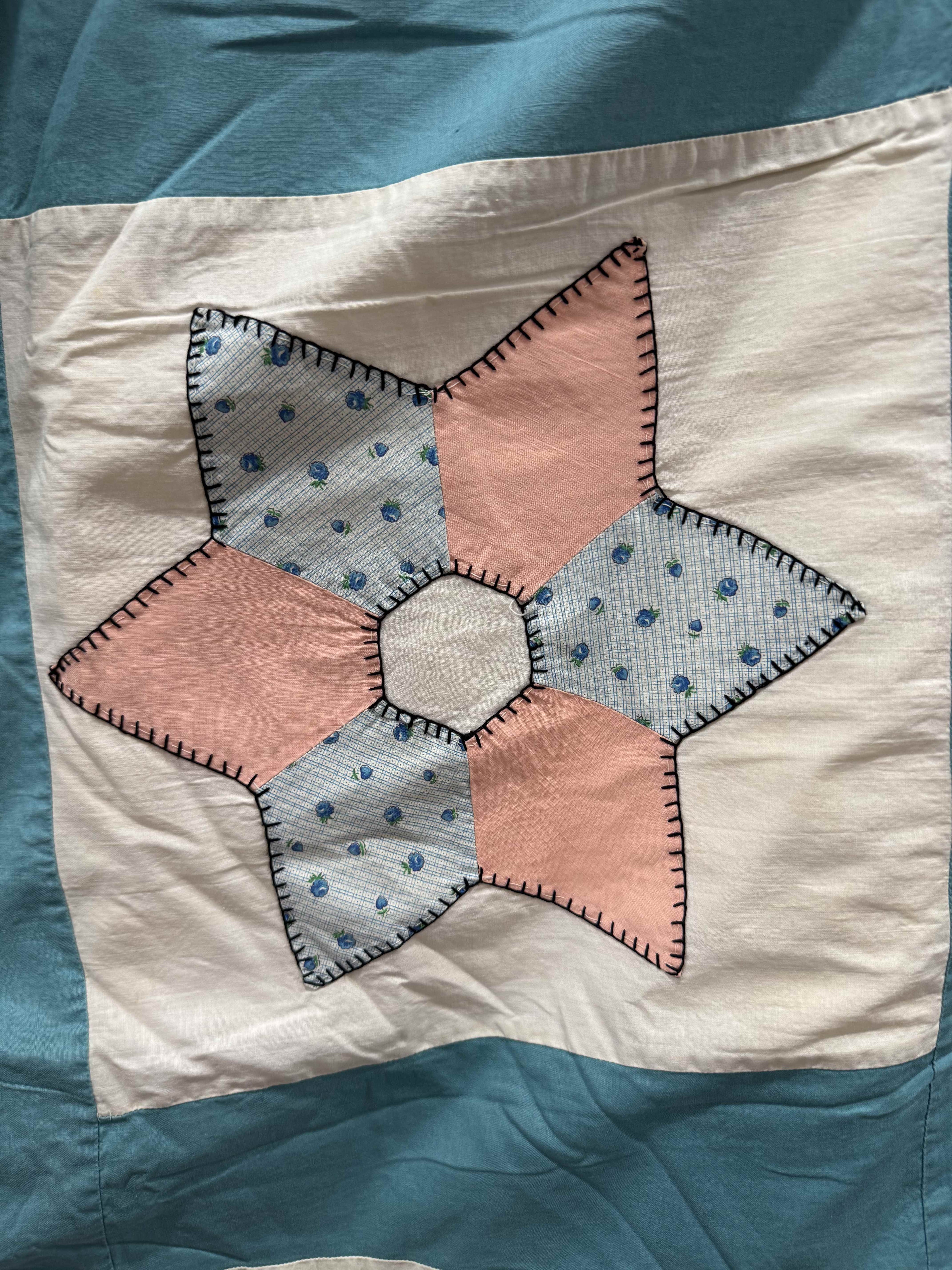 Vintage Quilt Hexagonal Star