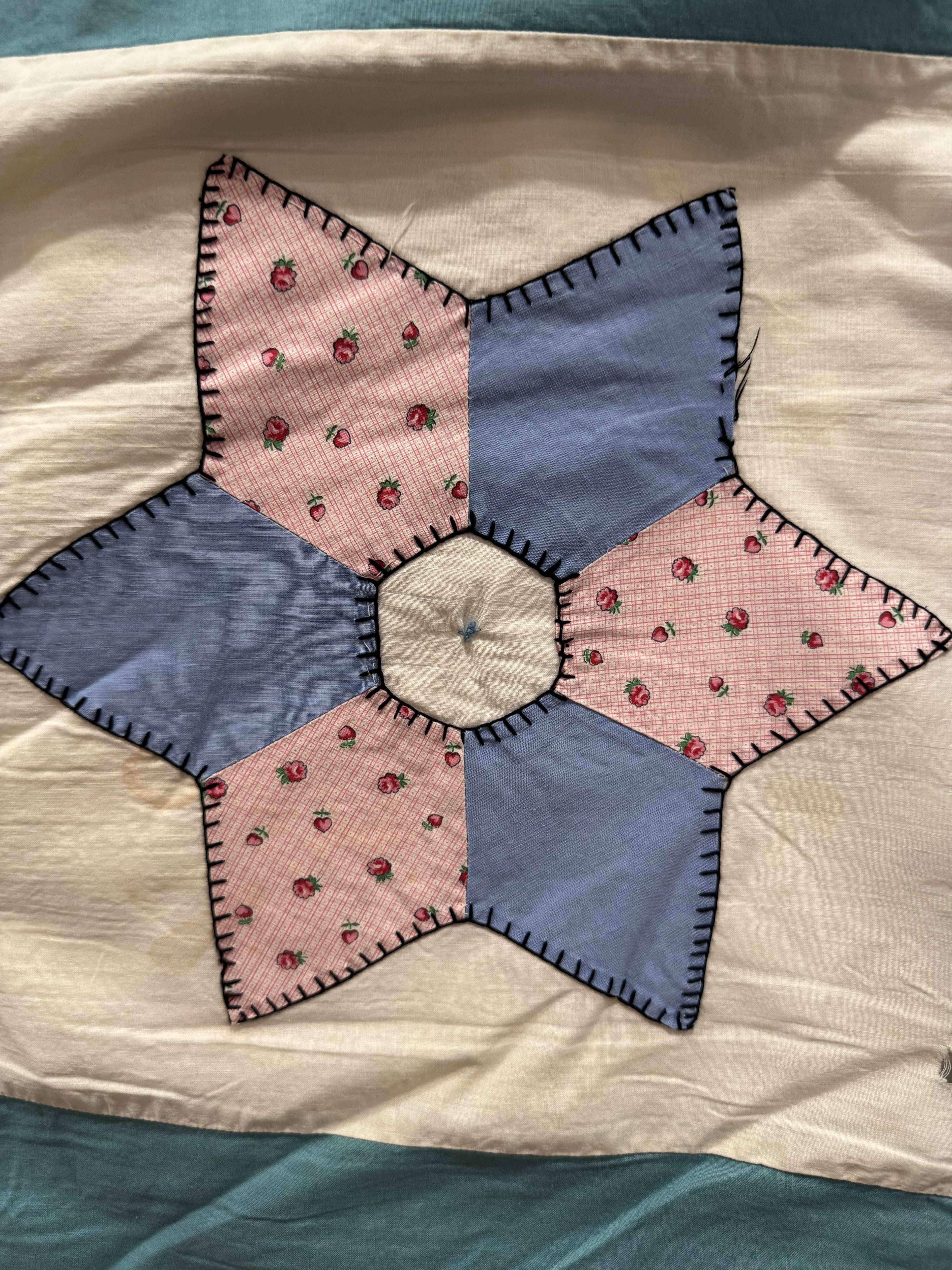Vintage Quilt Hexagonal Star
