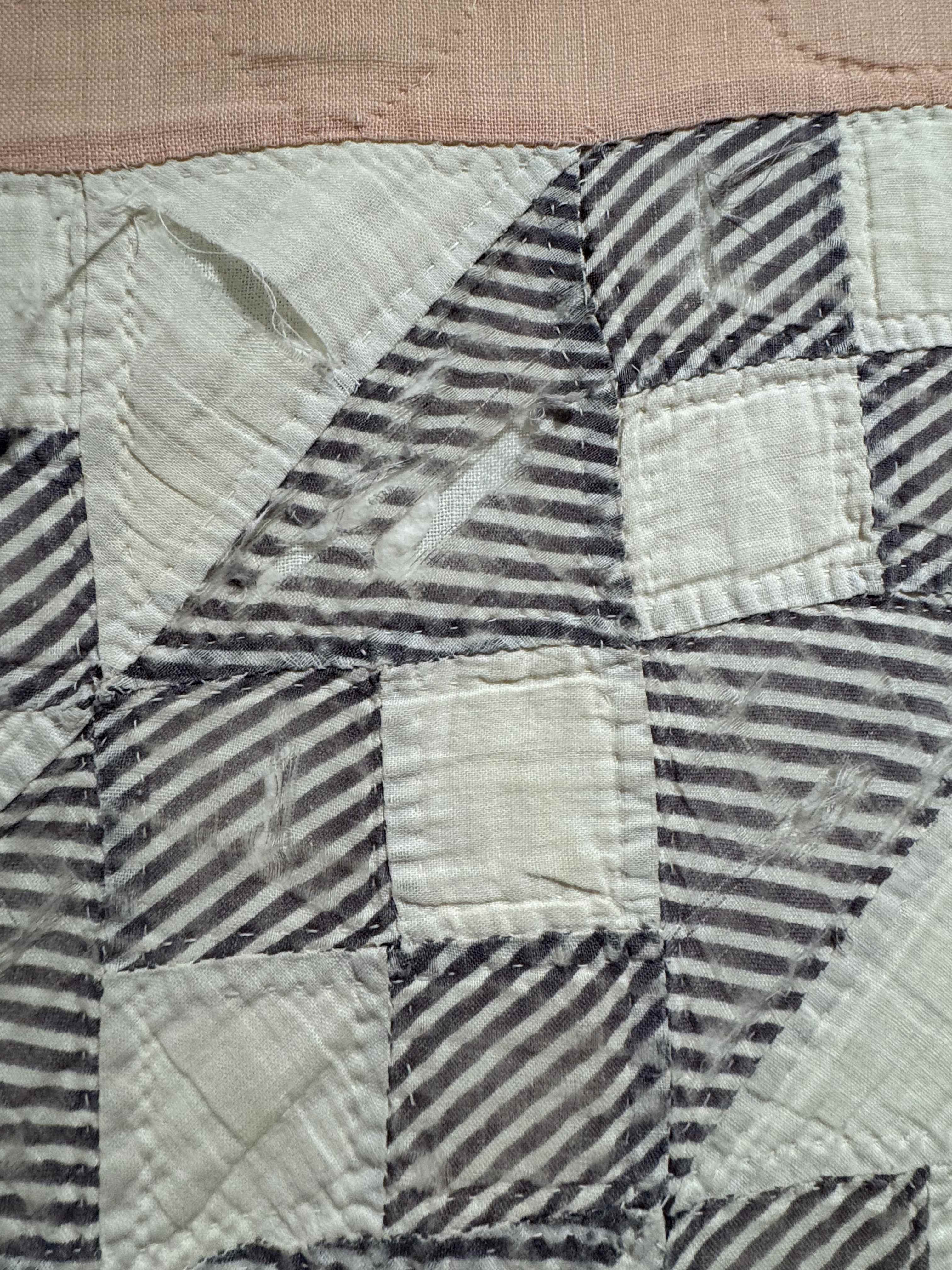 Vintage Quilt Jacob's Ladder
