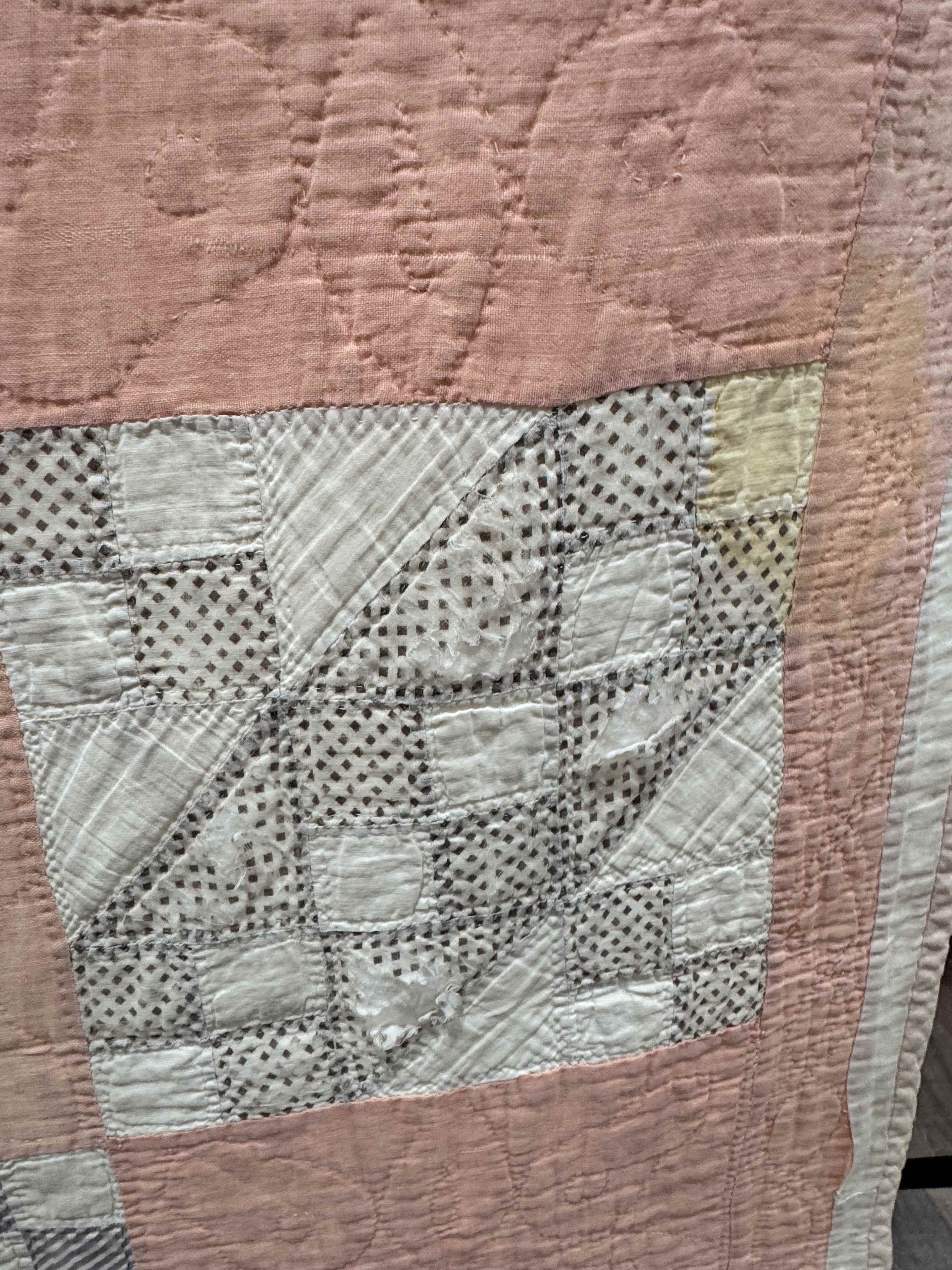 Vintage Quilt Jacob's Ladder