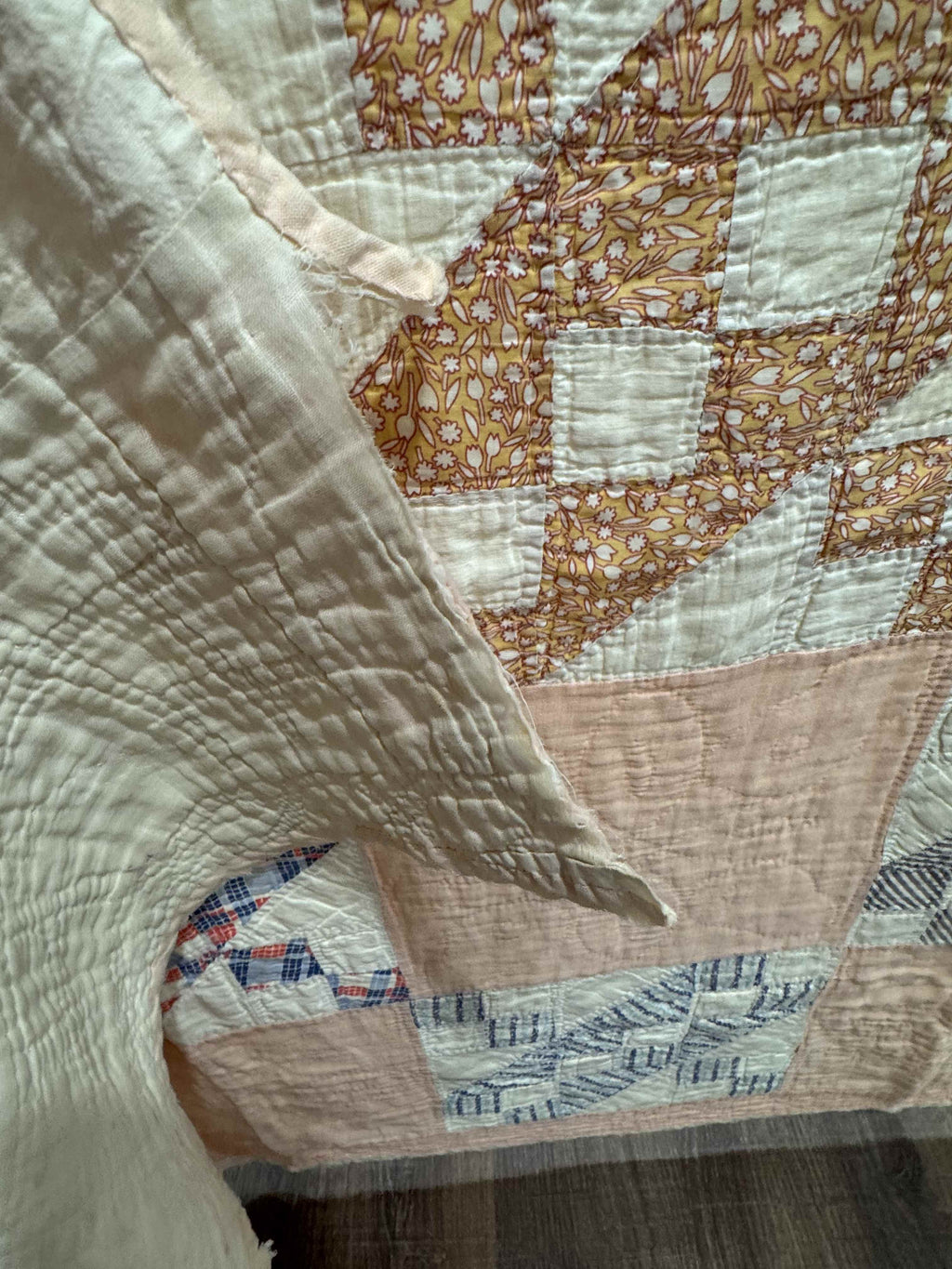 Vintage Quilt Jacob's Ladder