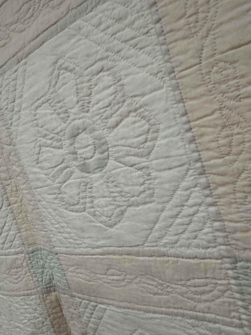 Vintage Quilt Cross Stitched Daisy