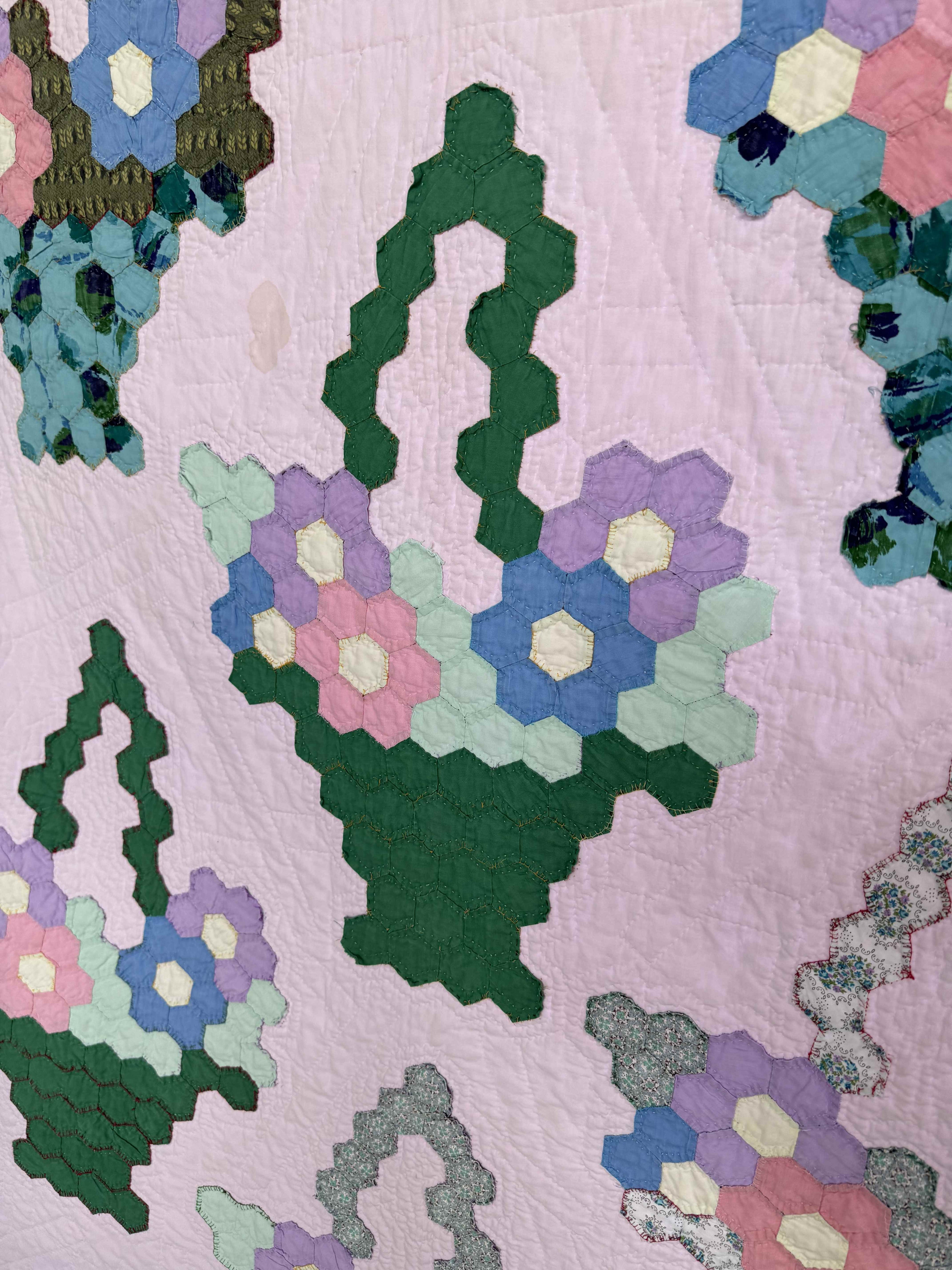 Vintage Hexagon Flower Basket Quilt