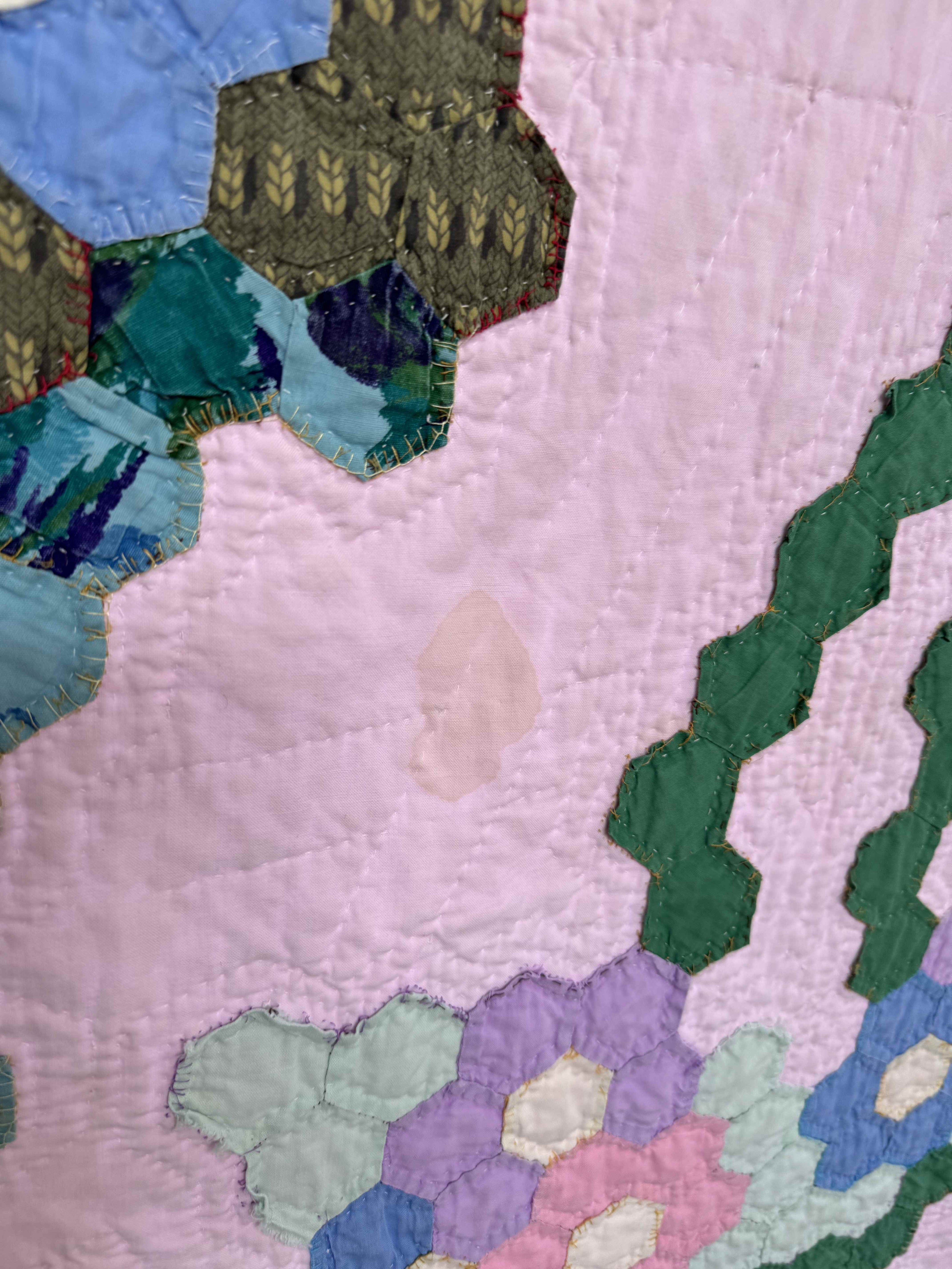 Vintage Hexagon Flower Basket Quilt
