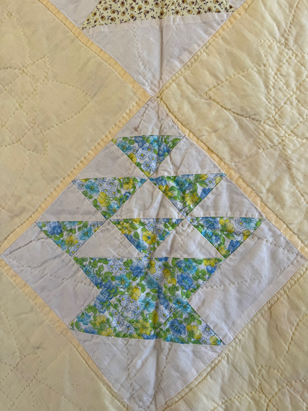 Vintage Flower Basket Quilt