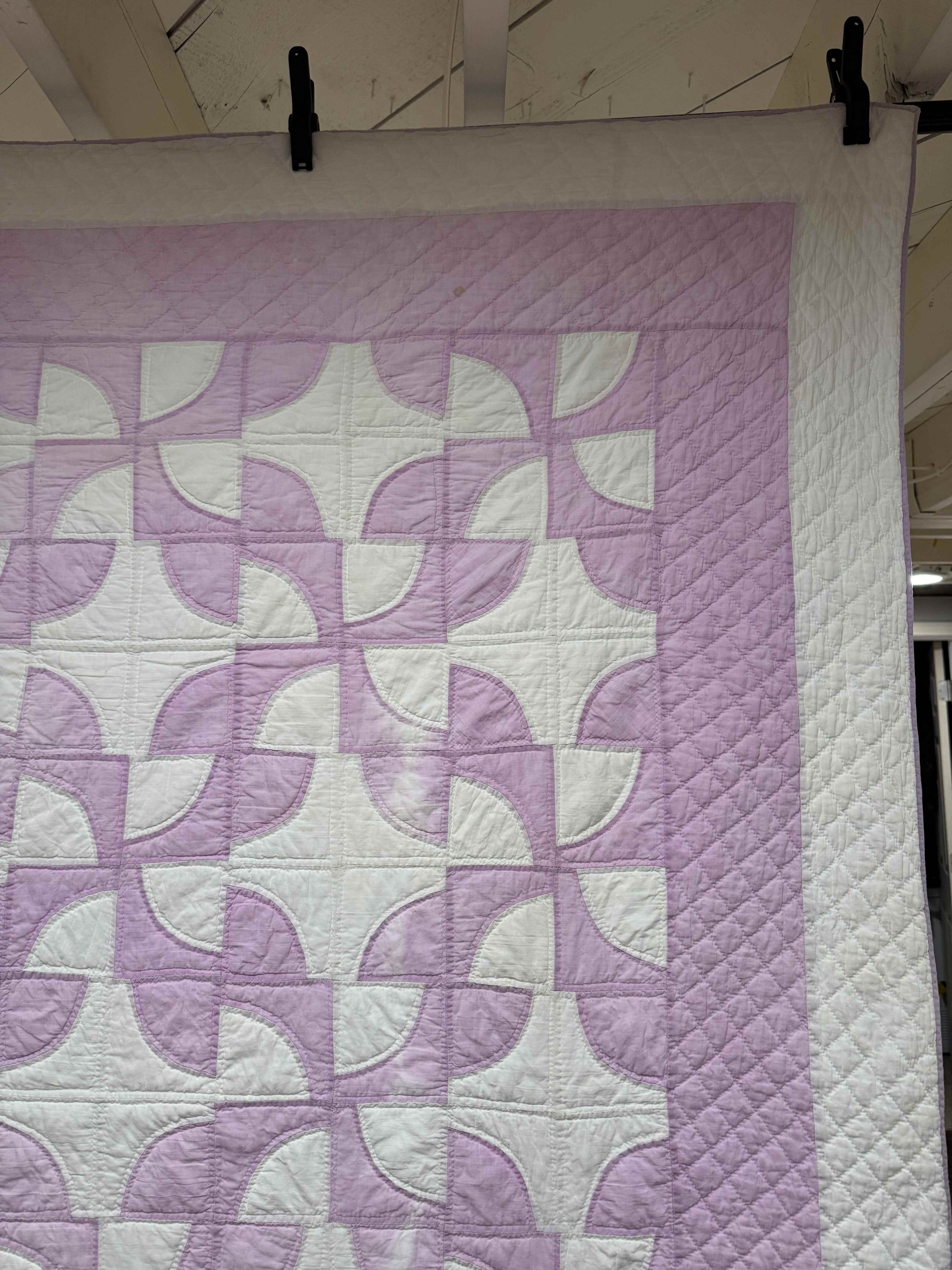 Vintage Quilt Drunkard's Path