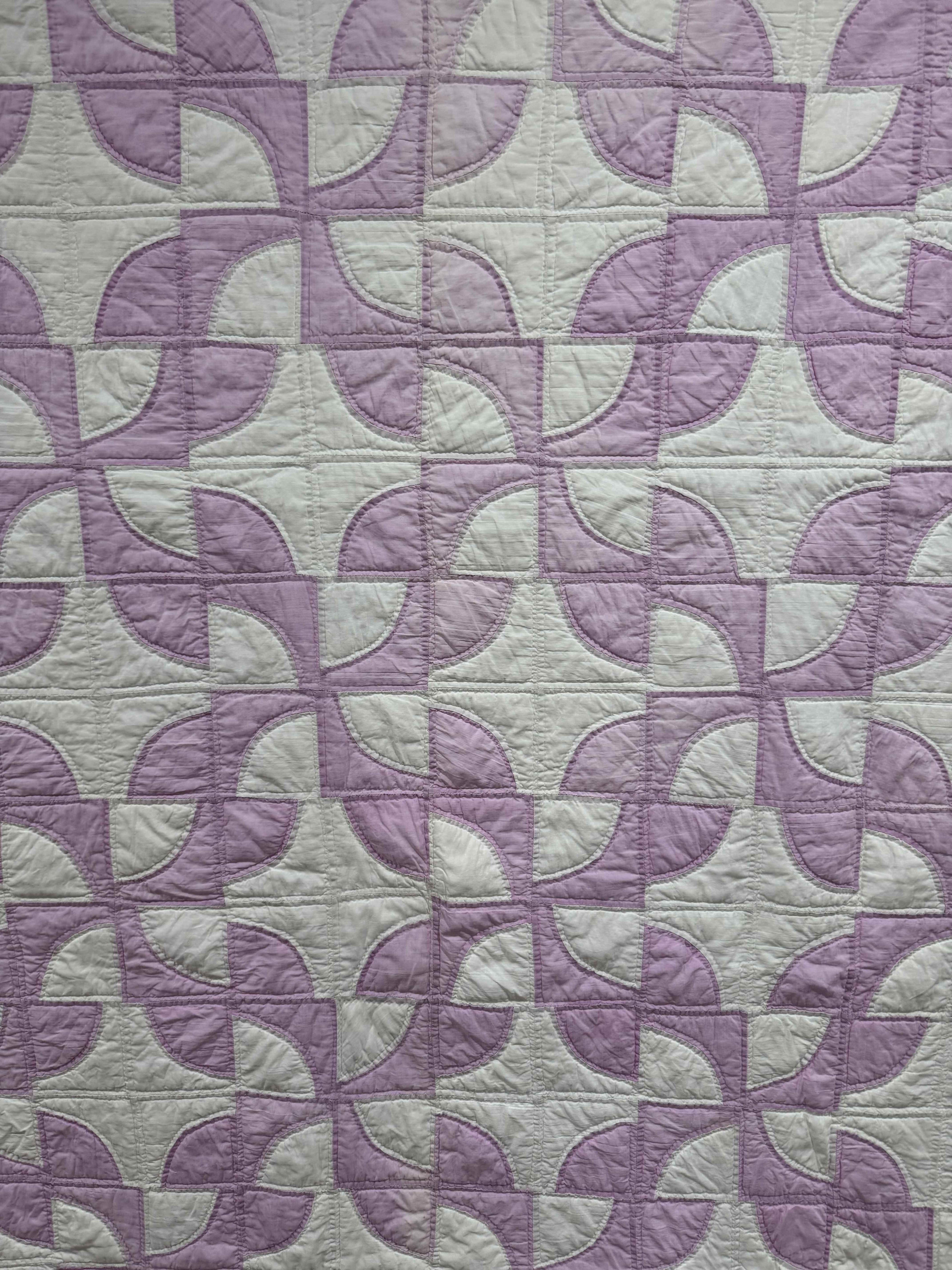 Vintage Quilt Drunkard's Path