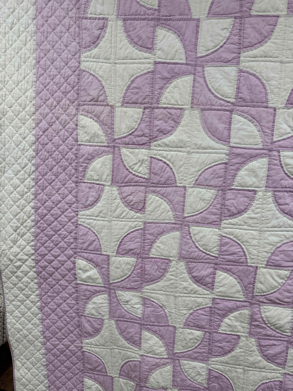 Vintage Quilt Drunkard's Path